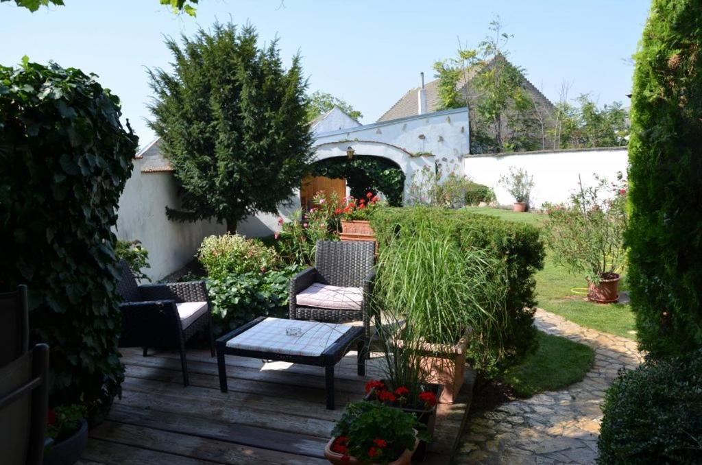 Gaestezimmer Klinger-Tongisch Apetlon Luaran gambar